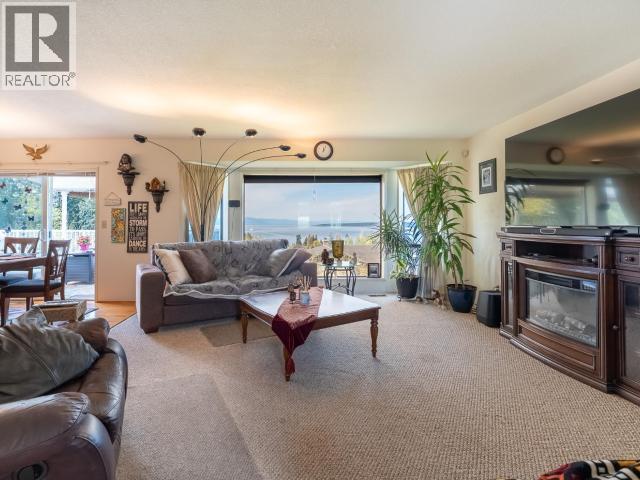 4263 Ontario Ave, Powell River, British Columbia  V8A 5A9 - Photo 12 - 19813
