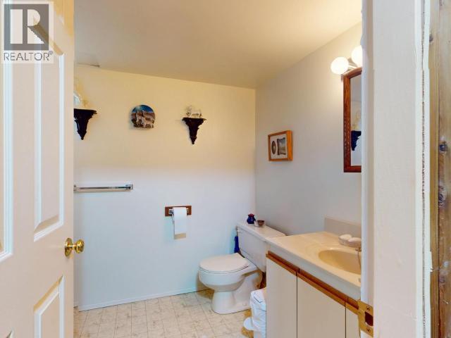 4263 Ontario Ave, Powell River, British Columbia  V8A 5A9 - Photo 22 - 19813