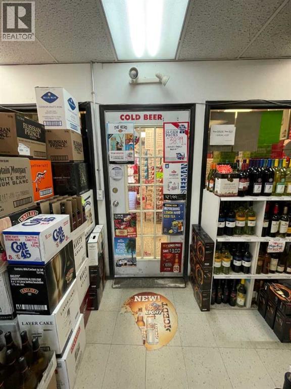 123, 123 Centre Street NE, Calgary, Alberta  T2E 2V8 - Photo 2 - A2259253