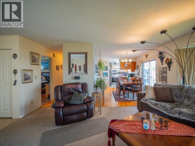 4263 Ontario Ave, Powell River, British Columbia  V8A 5A9 - Photo 15 - 19813