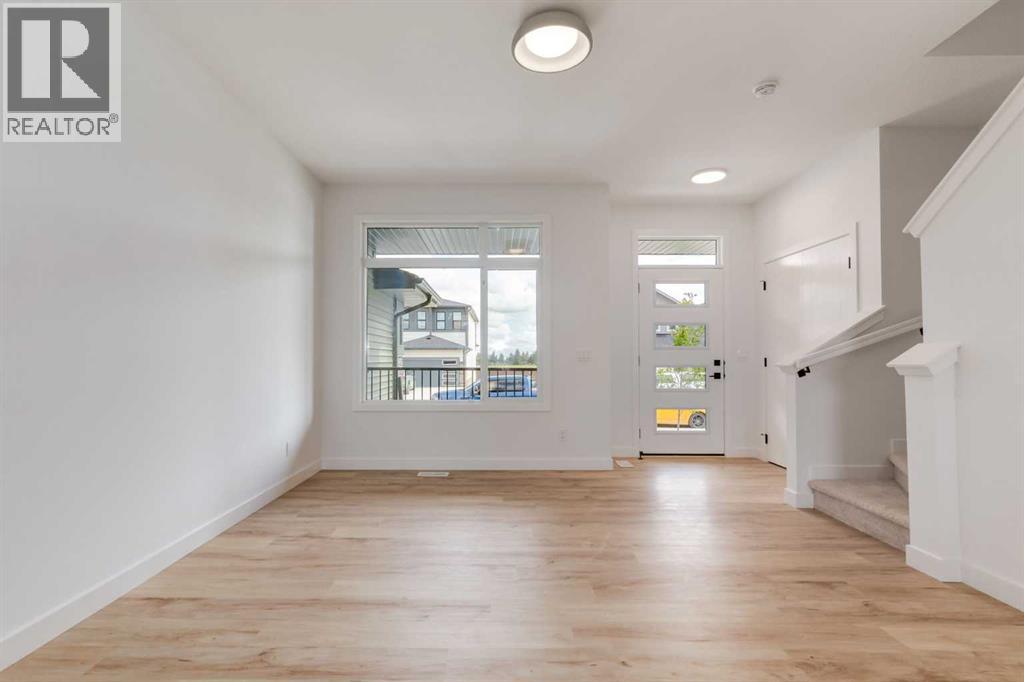 7122 Rangeview Avenue SE, Calgary, Alberta  T3S 0S7 - Photo 3 - A2304675