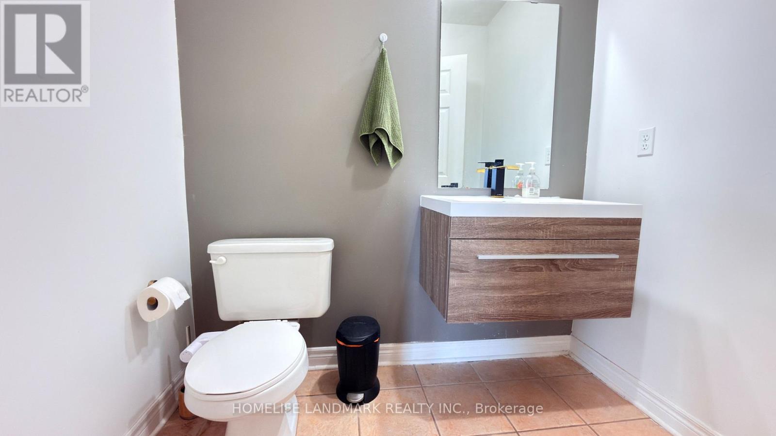 37 Seahorse Avenue, Brampton, Ontario  L6V 4N7 - Photo 5 - W13043978