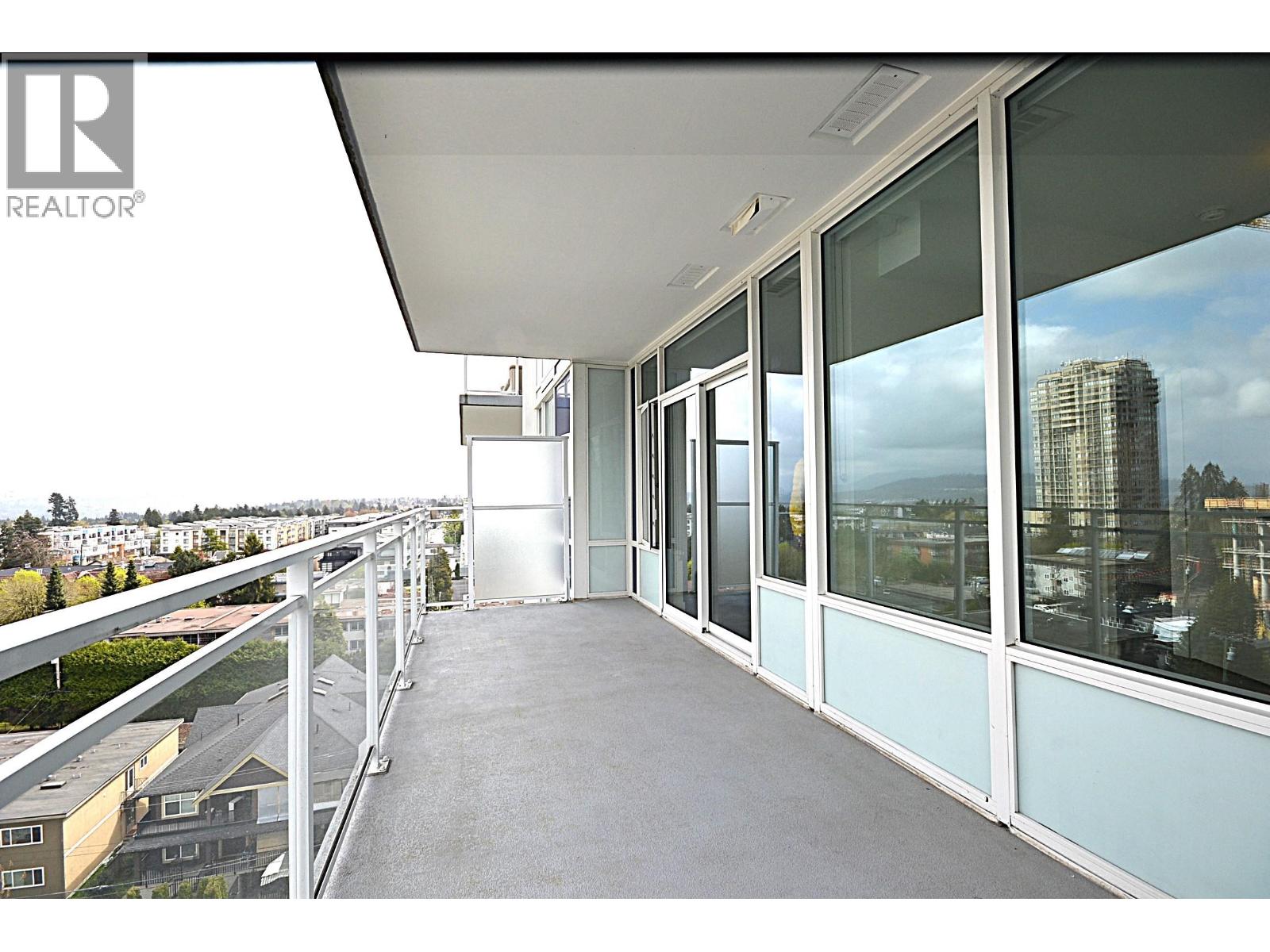 1001 5051 Imperial Street, Burnaby, British Columbia  V5J 0J3 - Photo 2 - R3112534