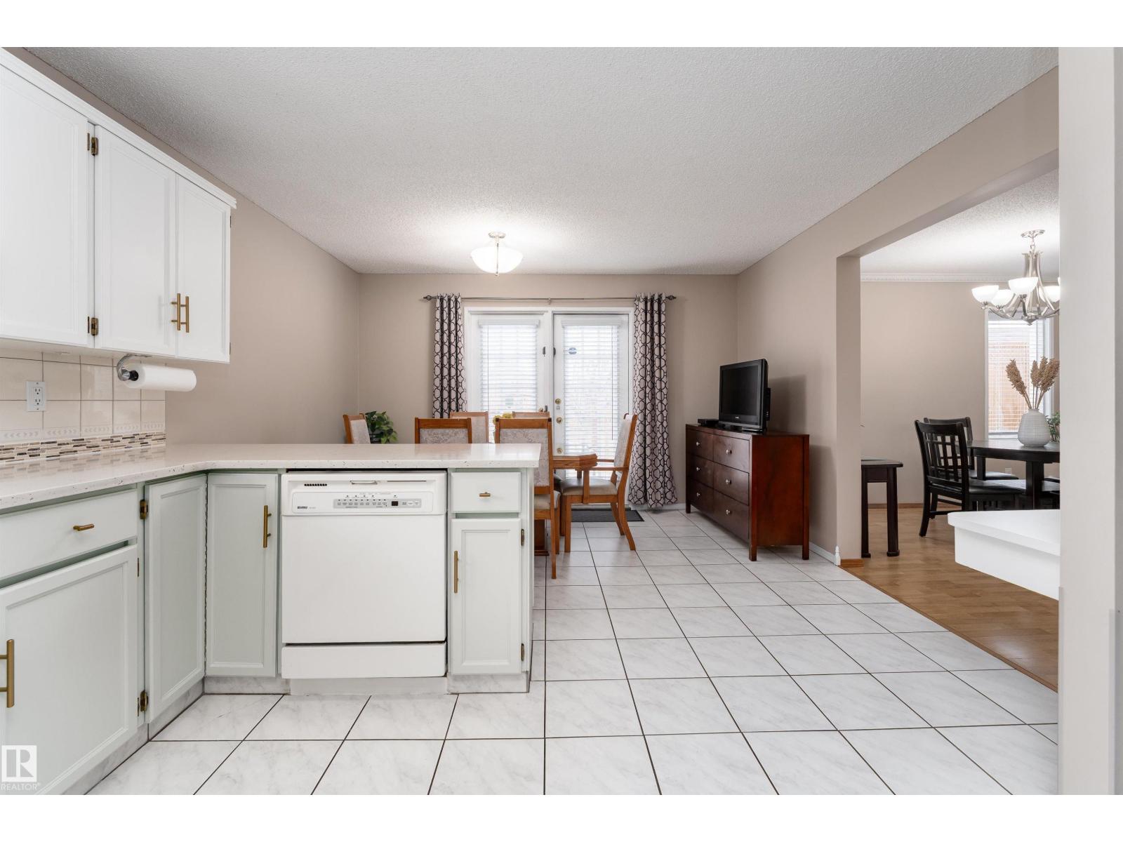 3627 146 Av Nw, Edmonton, Alberta  T5Y 2J6 - Photo 17 - E4484203