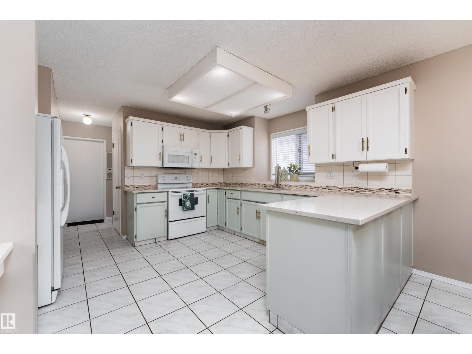 3627 146 Av Nw, Edmonton, Alberta  T5Y 2J6 - Photo 20 - E4484203