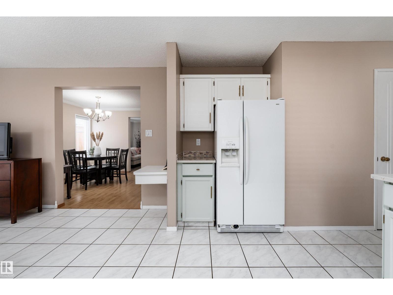 3627 146 Av Nw, Edmonton, Alberta  T5Y 2J6 - Photo 16 - E4484203