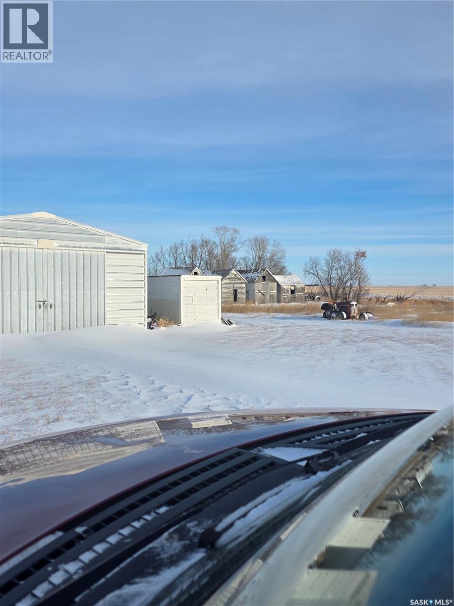 East Elbow Acreage, Loreburn Rm No. 254, Saskatchewan  S0H 1J0 - Photo 2 - SK025794