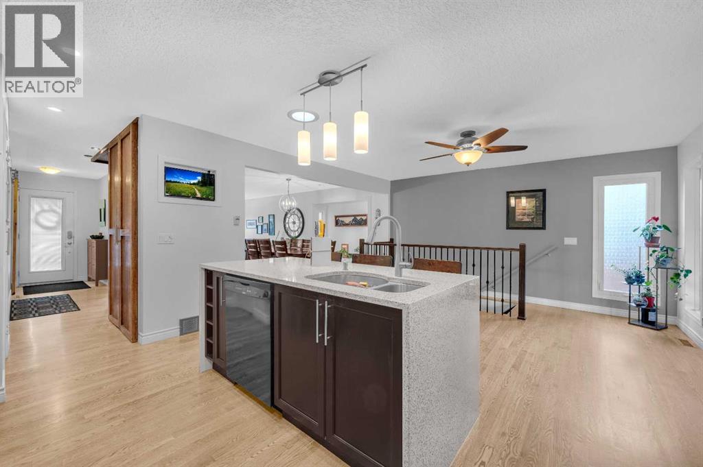 9428 Abbott Place Se, Calgary, Alberta  T2J 0Z8 - Photo 11 - A2304515