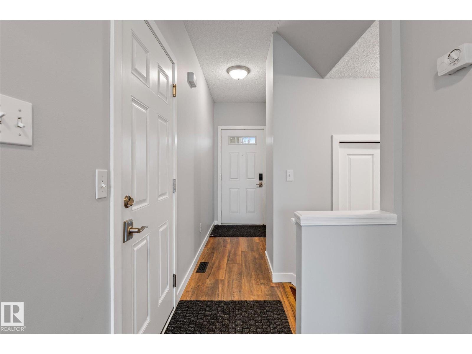 5407 204 St Nw, Edmonton, Alberta  T6M 2Z1 - Photo 3 - E4484001