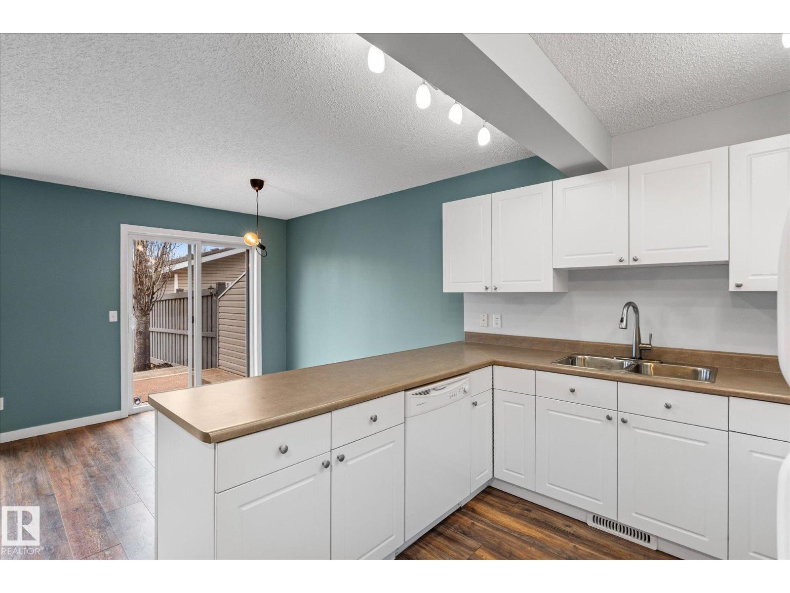 5407 204 St Nw, Edmonton, Alberta  T6M 2Z1 - Photo 9 - E4484001