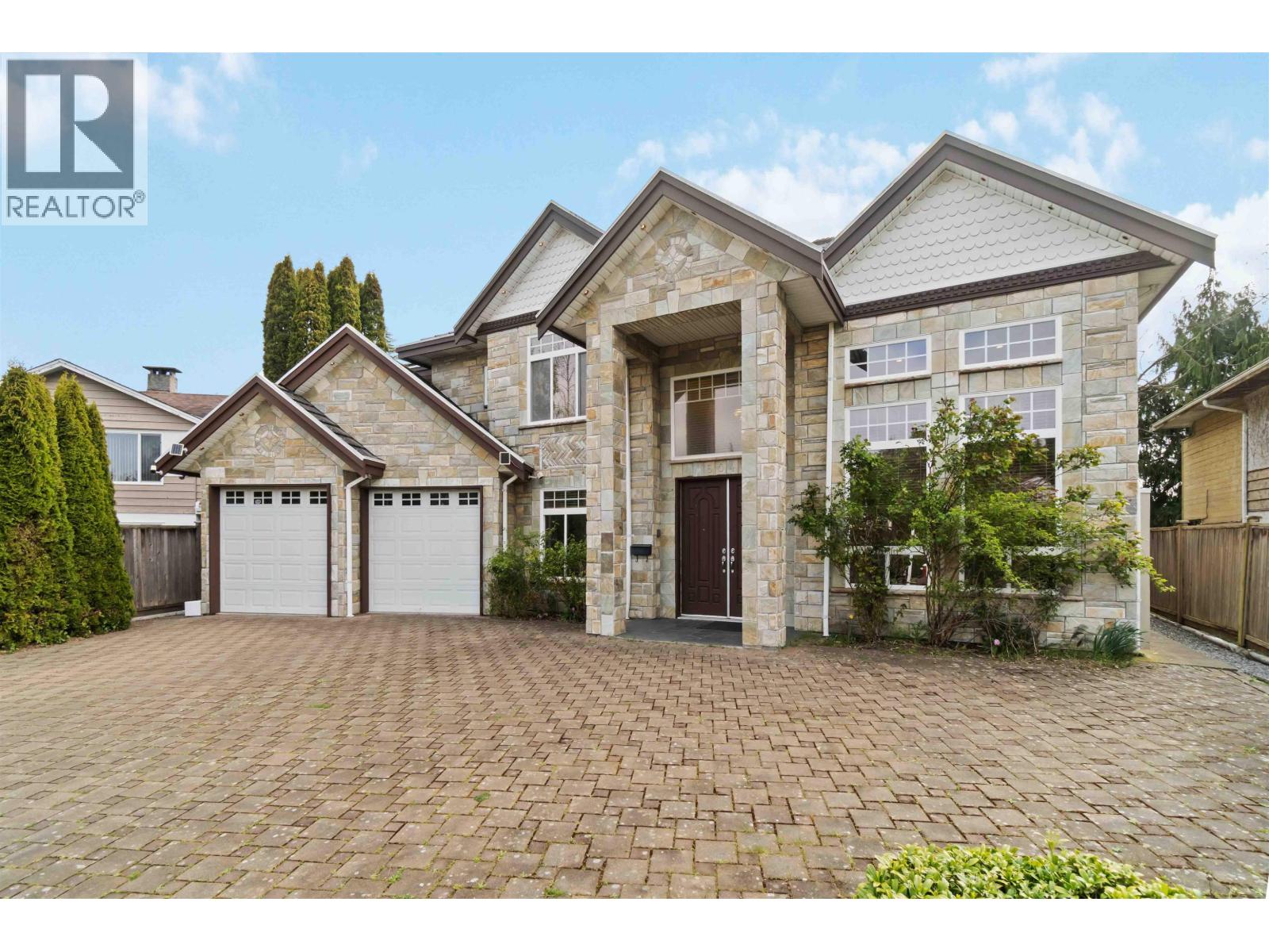 6040 Adams Place, Richmond, British Columbia  V7C 2W1 - Photo 3 - R3115646