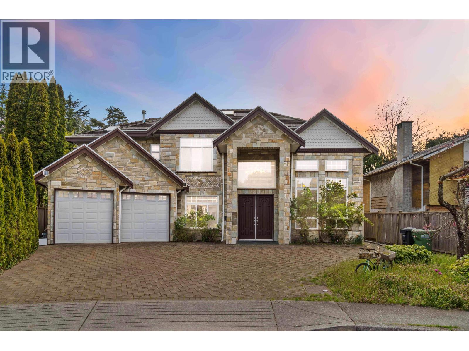 6040 Adams Place, Richmond, British Columbia  V7C 2W1 - Photo 2 - R3115646