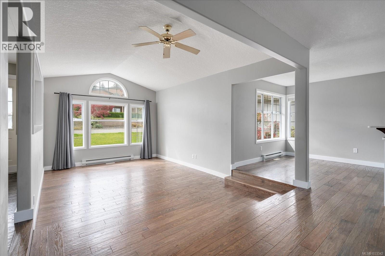 5701 Malibu Terr, Nanaimo, British Columbia  V9T 5W7 - Photo 5 - 1033342