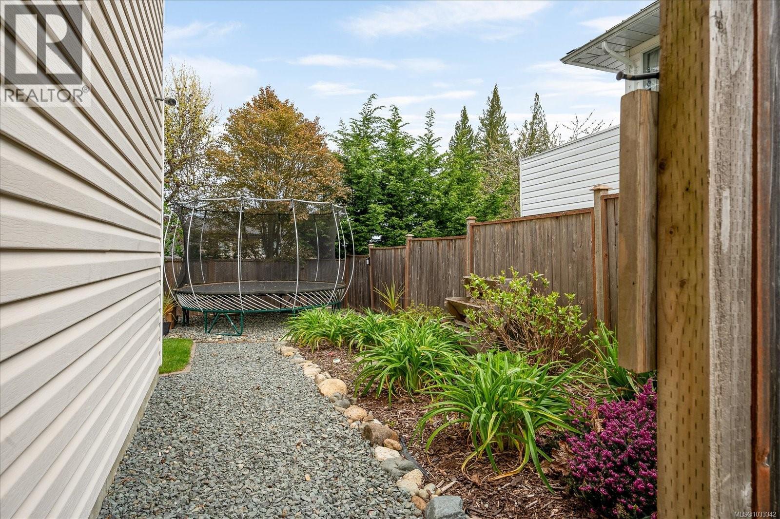 5701 Malibu Terr, Nanaimo, British Columbia  V9T 5W7 - Photo 48 - 1033342