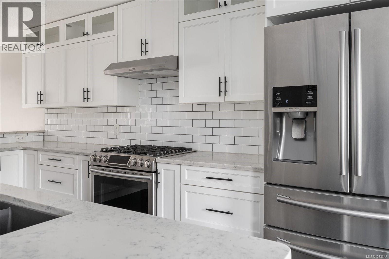 5701 Malibu Terr, Nanaimo, British Columbia  V9T 5W7 - Photo 14 - 1033342