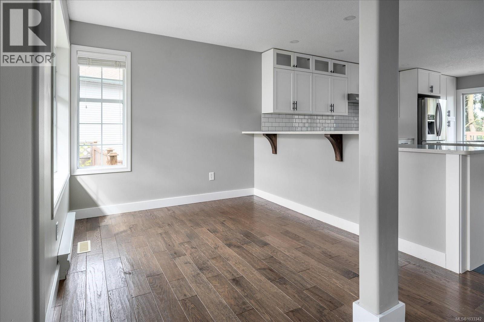 5701 Malibu Terr, Nanaimo, British Columbia  V9T 5W7 - Photo 8 - 1033342