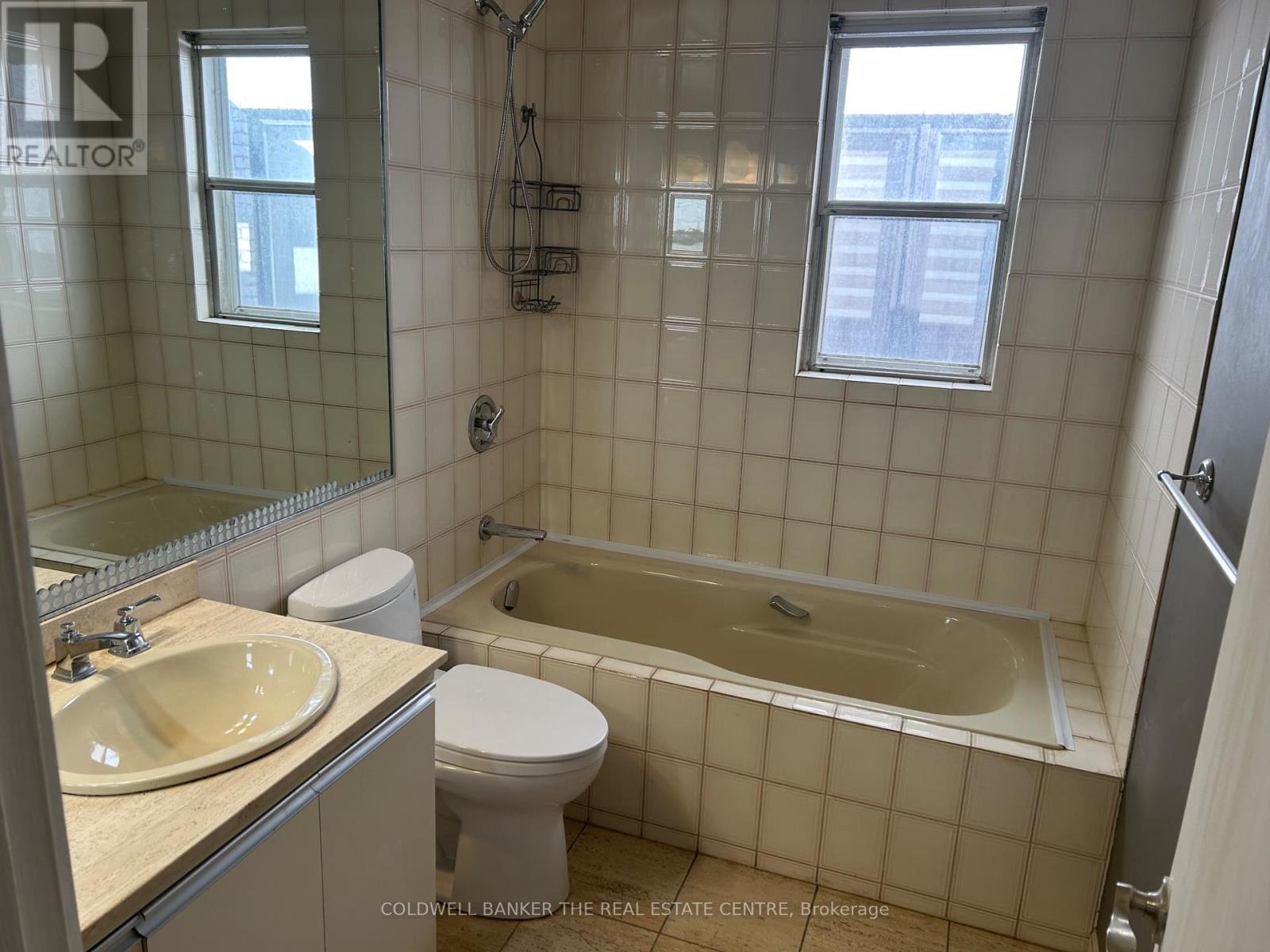 294 Betty Ann Drive, Toronto, Ontario  M2R 1B1 - Photo 10 - C13043986