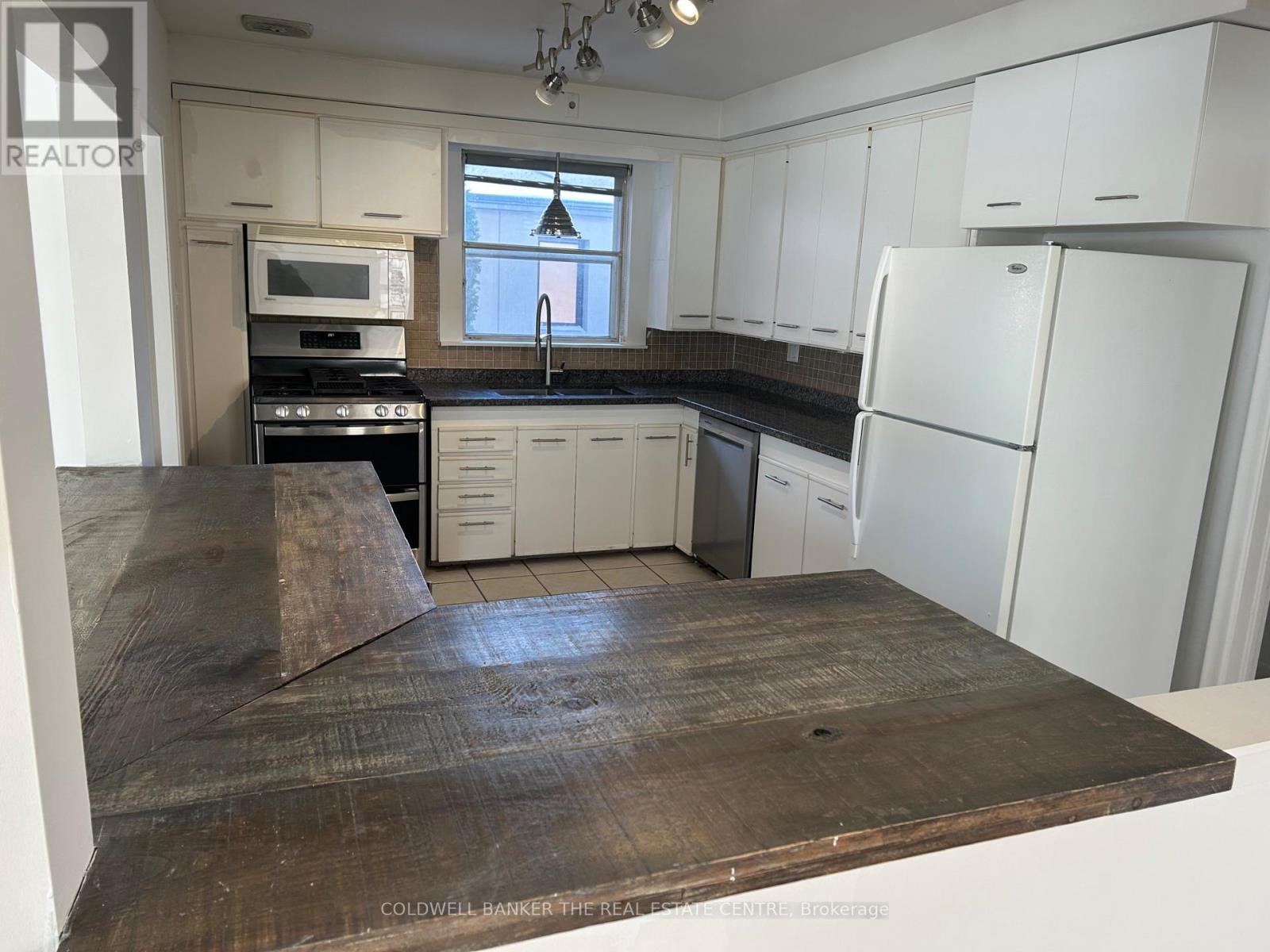 294 Betty Ann Drive, Toronto, Ontario  M2R 1B1 - Photo 4 - C13043986