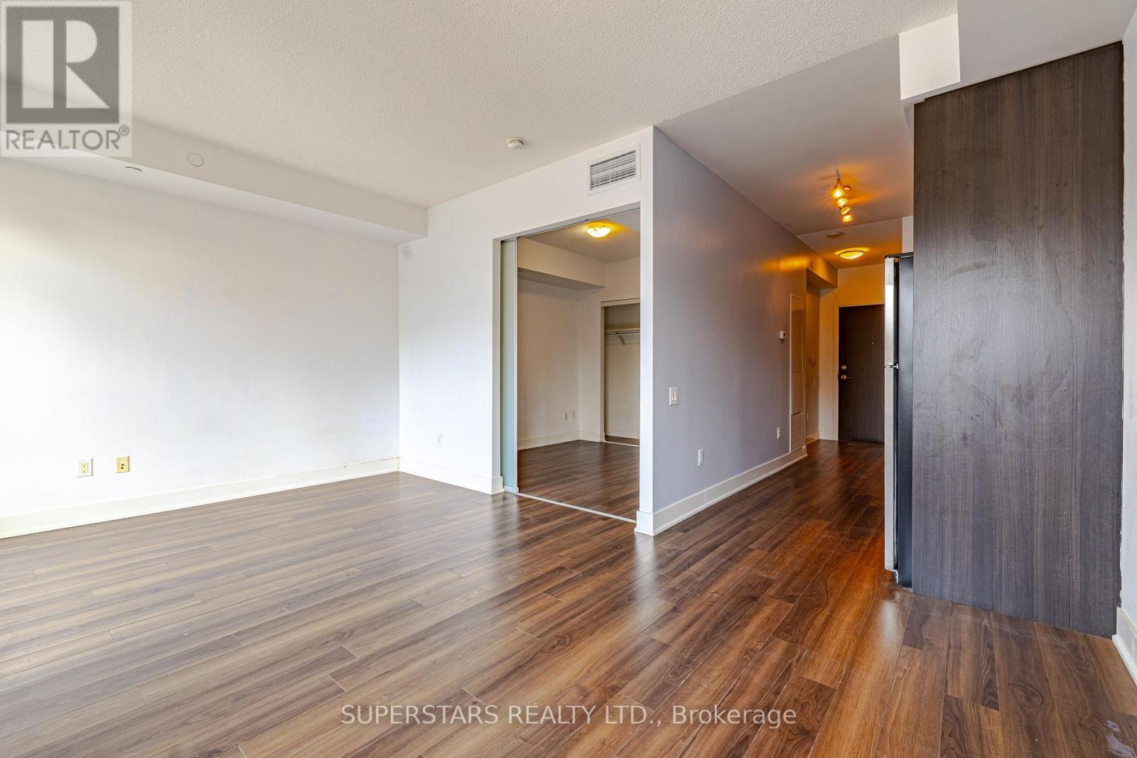 318 - 7608 Yonge Street, Vaughan, Ontario  L4J 0J5 - Photo 7 - N13044002