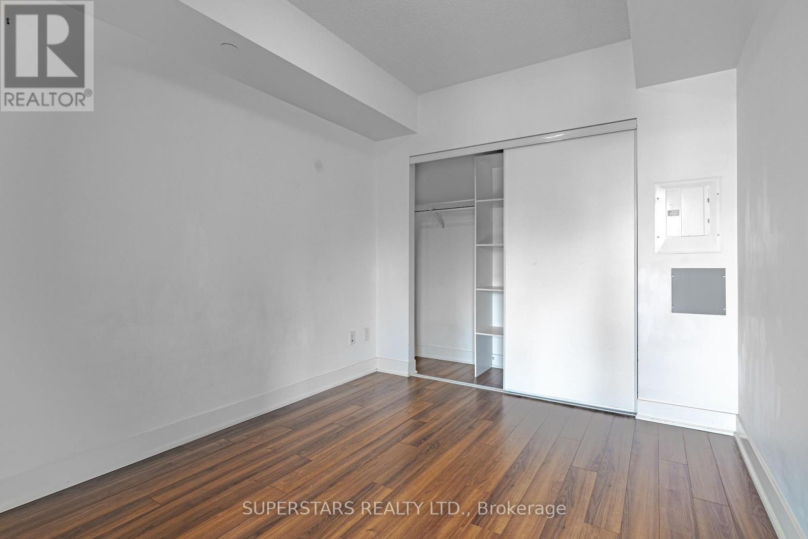 318 - 7608 Yonge Street, Vaughan, Ontario  L4J 0J5 - Photo 9 - N13044002