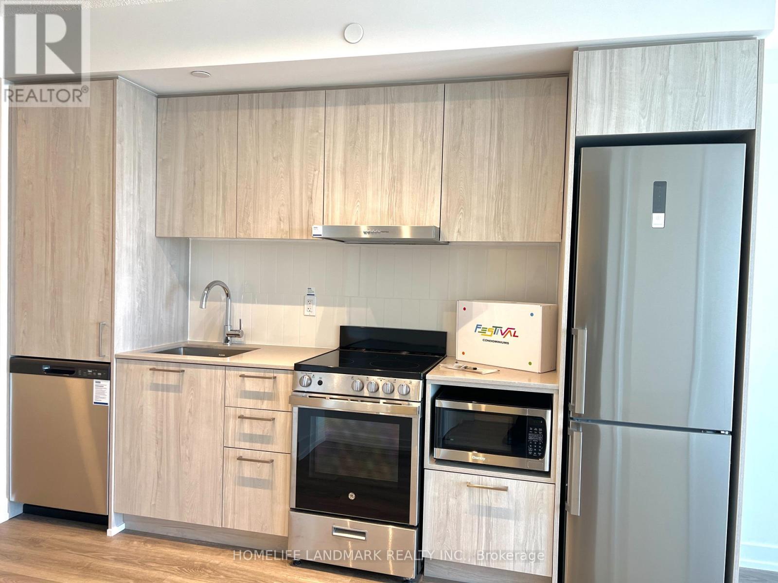 3308 - 195 Commerce Street, Vaughan, Ontario  L4K 0P9 - Photo 7 - N13044010