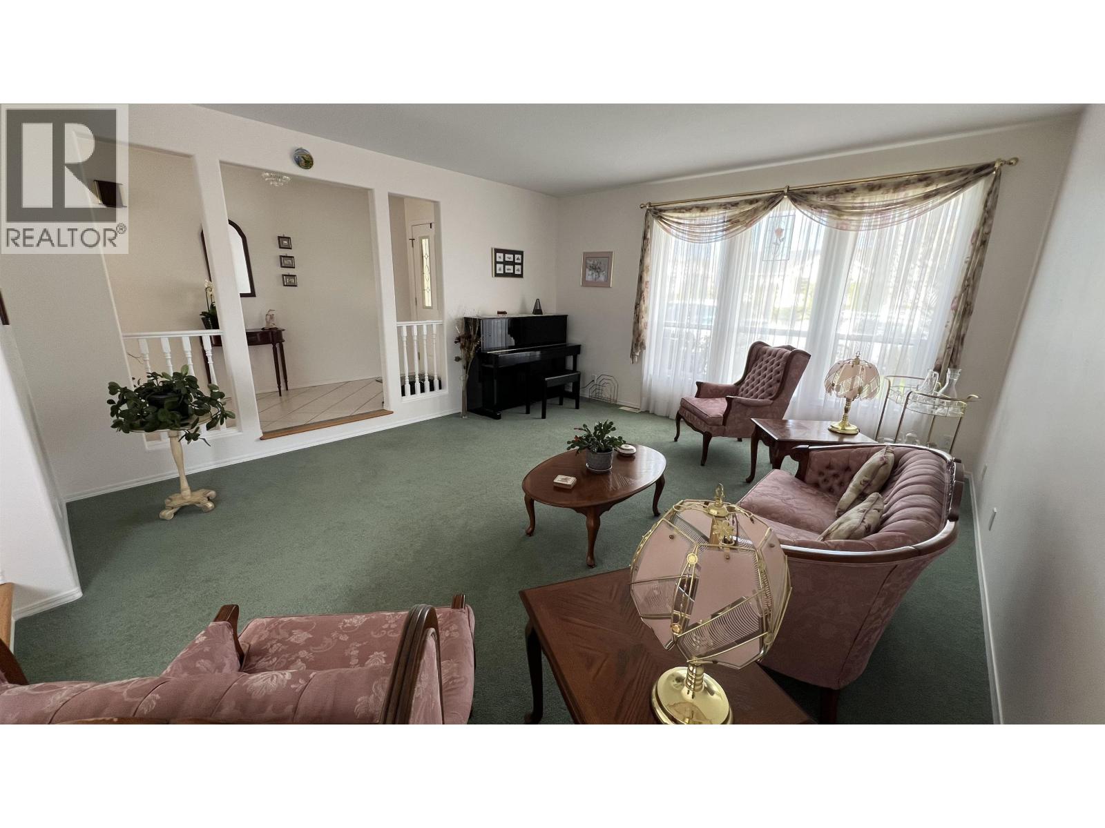 323 W 5th Avenue, Prince Rupert, British Columbia  V8J 1T6 - Photo 3 - R3115577