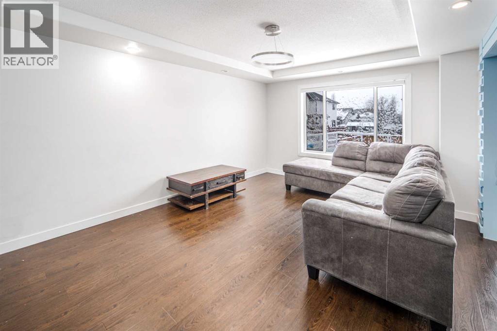 125 Coventry Crescent Ne, Calgary, Alberta  T3K 4Y9 - Photo 10 - A2304626