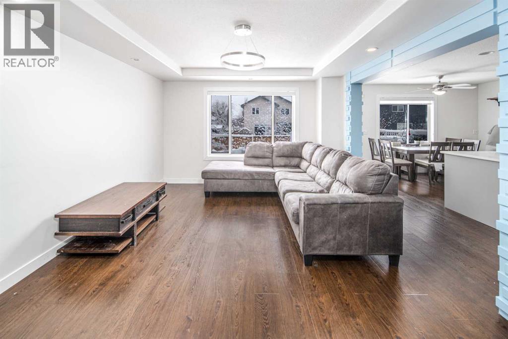 125 Coventry Crescent Ne, Calgary, Alberta  T3K 4Y9 - Photo 9 - A2304626