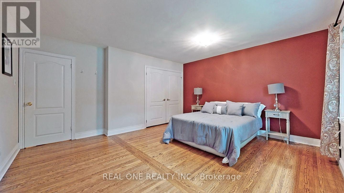 265 Woodland Drive, Oakville, Ontario  L6J 4W6 - Photo 13 - W13044026