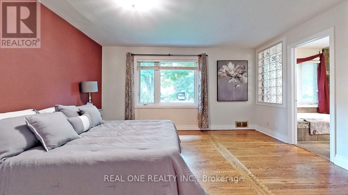 265 Woodland Drive, Oakville, Ontario  L6J 4W6 - Photo 14 - W13044026