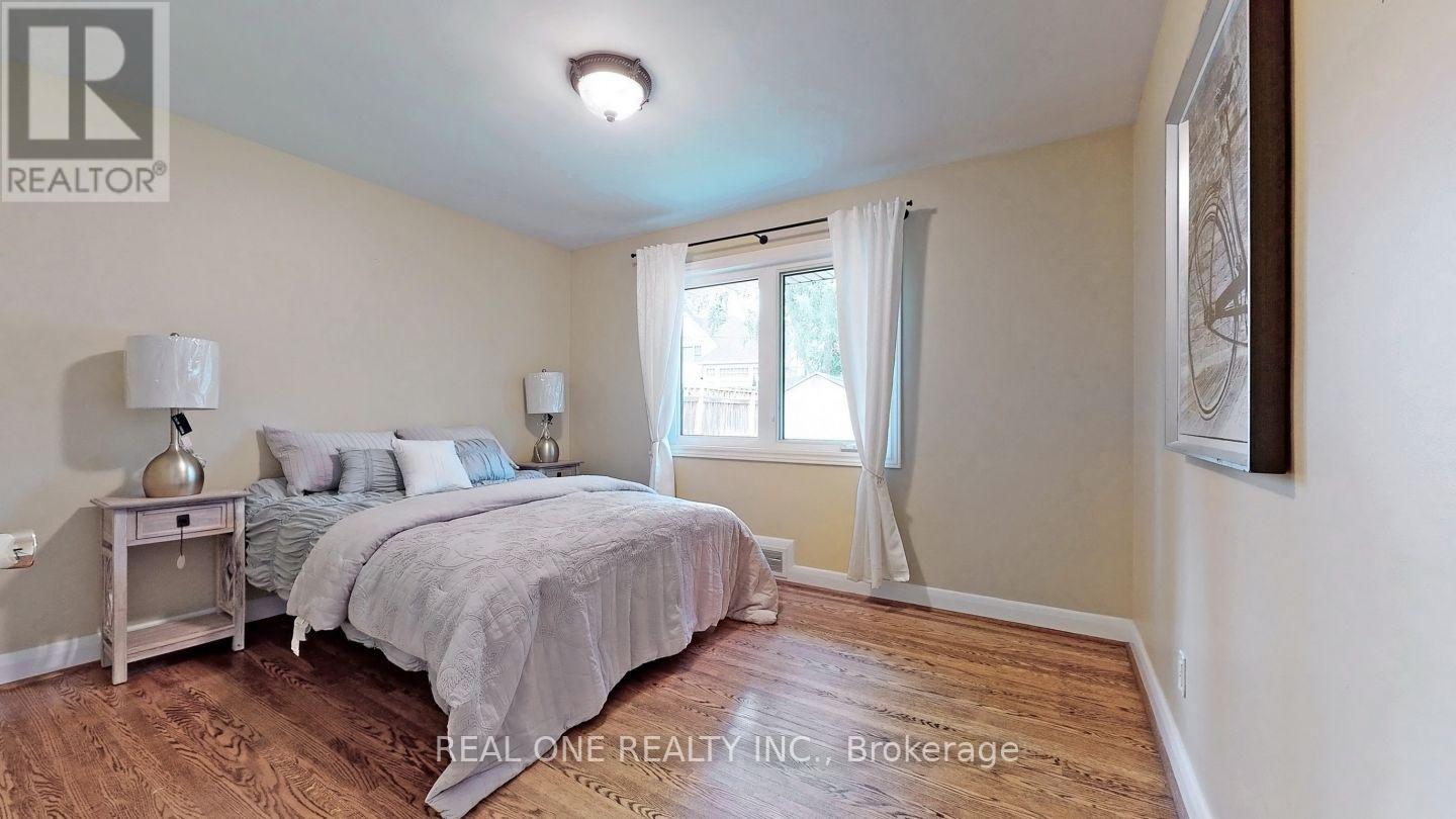 265 Woodland Drive, Oakville, Ontario  L6J 4W6 - Photo 16 - W13044026