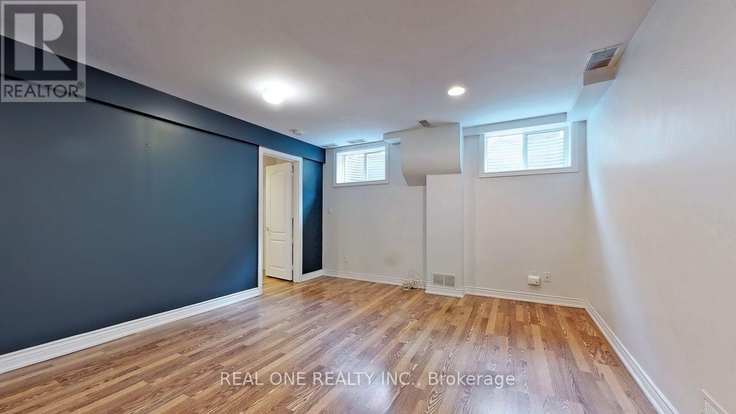 265 Woodland Drive, Oakville, Ontario  L6J 4W6 - Photo 24 - W13044026