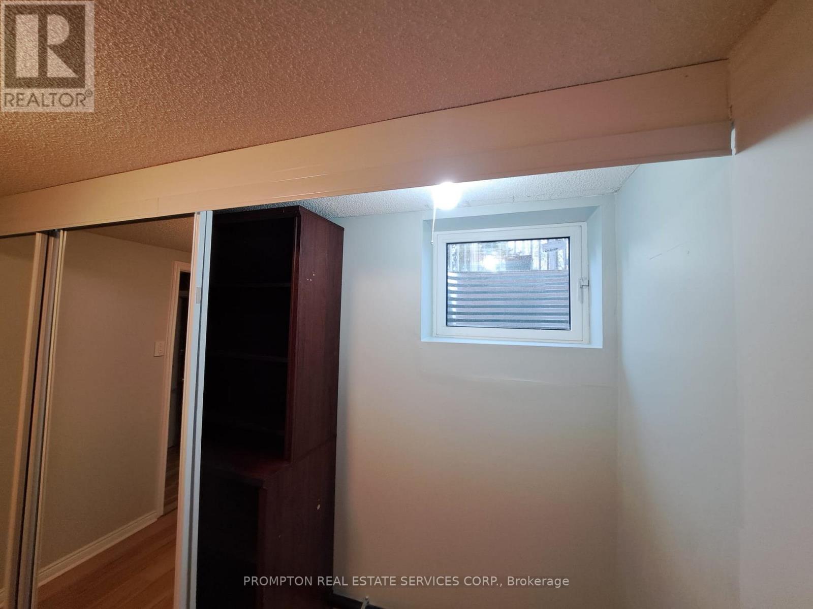 Lower - 16 Fernwood Crescent, Hamilton, Ontario  L8T 3L1 - Photo 11 - X13044018