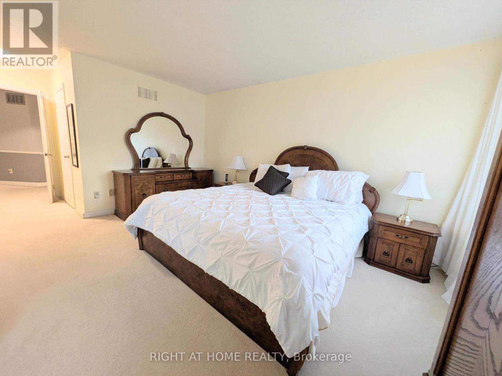 2096 Blacksmith Lane, Oakville, Ontario  L6M 3A3 - Photo 22 - W13039020