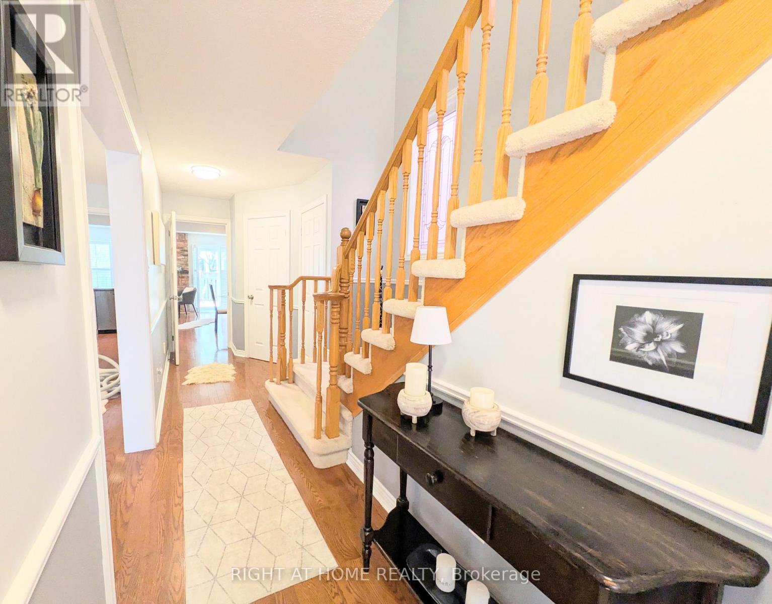 2096 Blacksmith Lane, Oakville, Ontario  L6M 3A3 - Photo 3 - W13039020