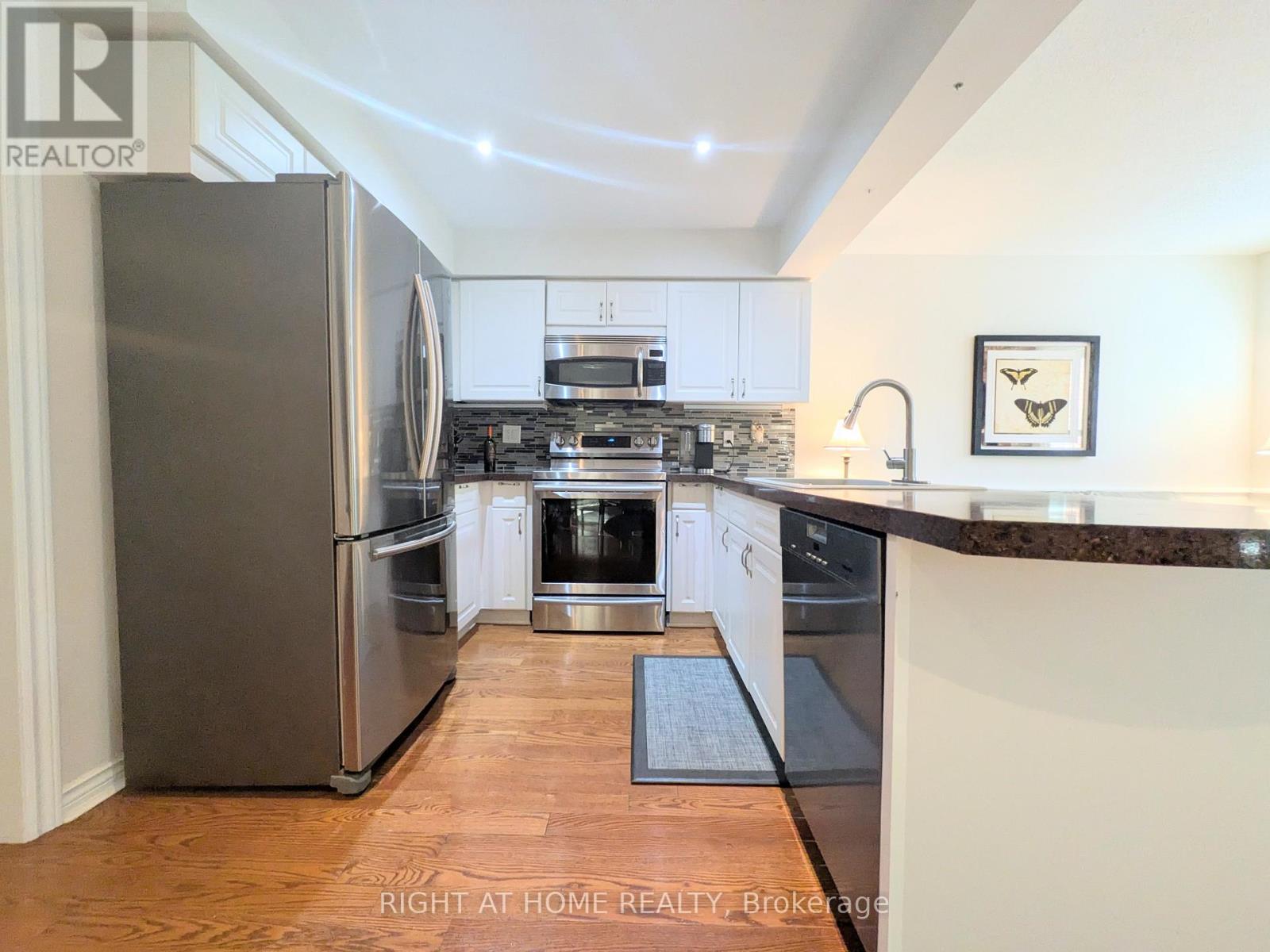 2096 Blacksmith Lane, Oakville, Ontario  L6M 3A3 - Photo 9 - W13039020