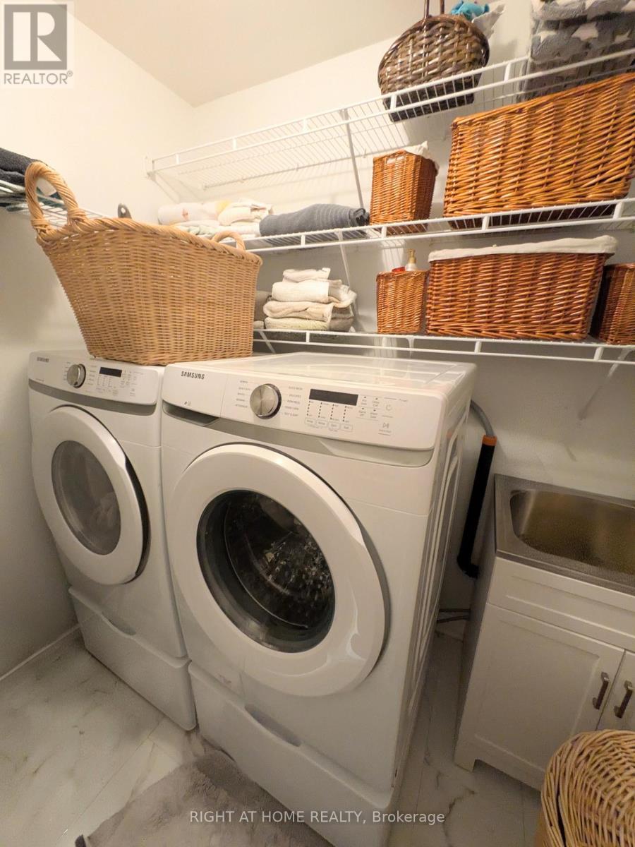 2096 Blacksmith Lane, Oakville, Ontario  L6M 3A3 - Photo 18 - W13039020