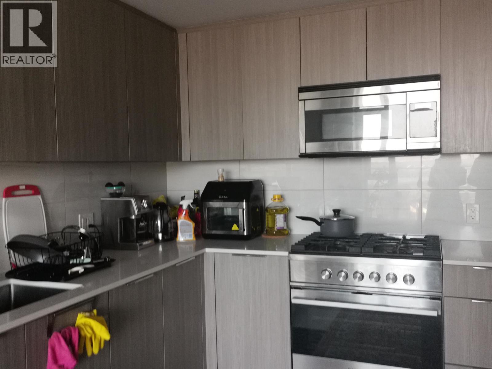 1804 1401 Hunter Street, North Vancouver, British Columbia  V7J 0E2 - Photo 4 - R3113892