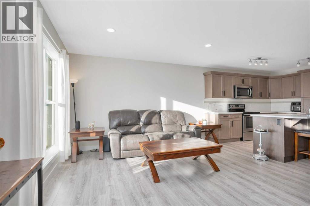 22 Latoria Court, Rural Red Deer County, Alberta  T4E 3B8 - Photo 6 - A2272837