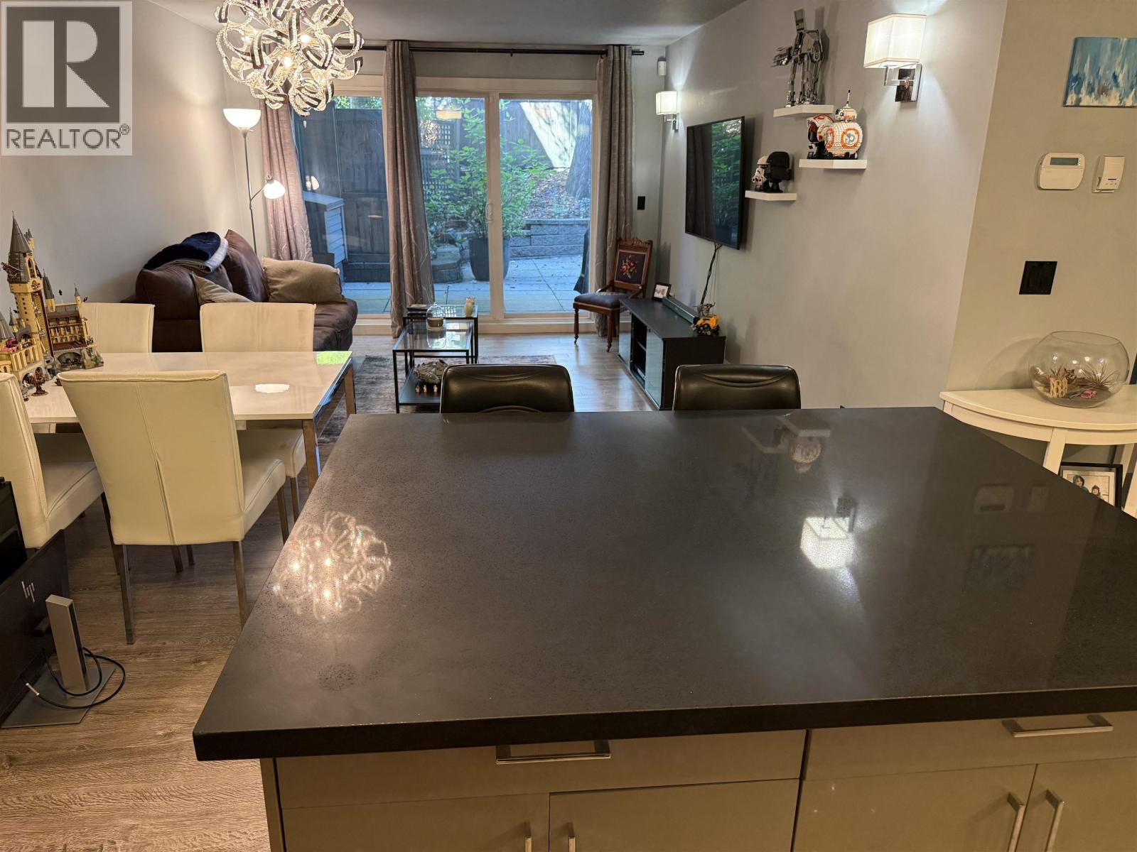 117 2416 W 3rd Avenue, Vancouver, British Columbia  V6K 1L8 - Photo 3 - R3108381