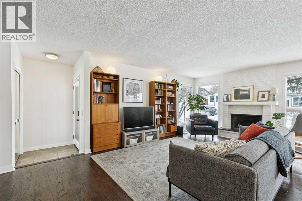 52 Beddington Circle, Calgary, Alberta  T3K 1K6 - Photo 7 - A2304228