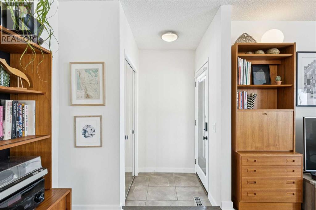 52 Beddington Circle, Calgary, Alberta  T3K 1K6 - Photo 2 - A2304228