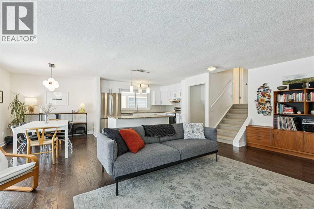 52 Beddington Circle, Calgary, Alberta  T3K 1K6 - Photo 12 - A2304228