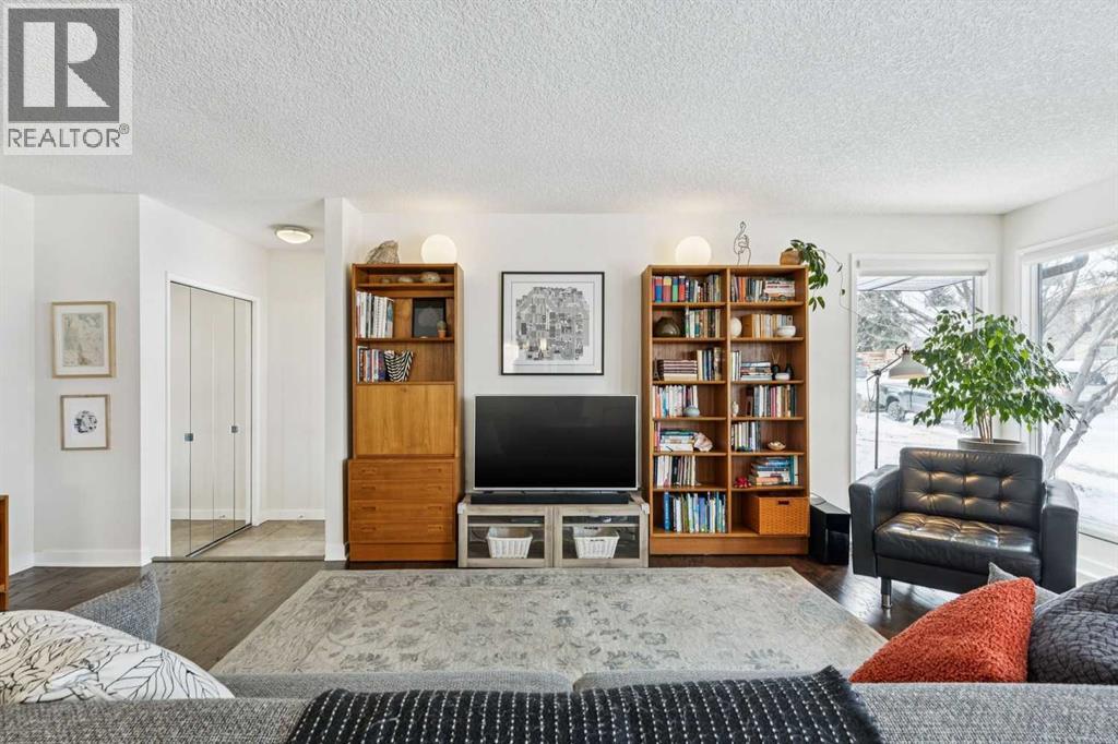 52 Beddington Circle, Calgary, Alberta  T3K 1K6 - Photo 9 - A2304228