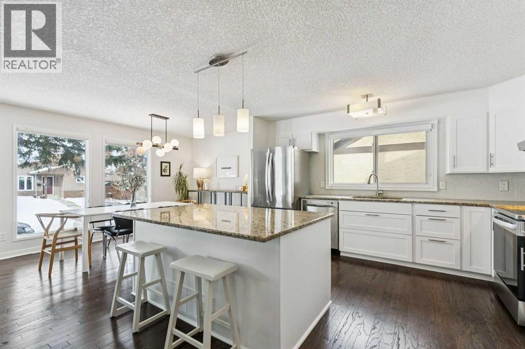 52 Beddington Circle, Calgary, Alberta  T3K 1K6 - Photo 13 - A2304228