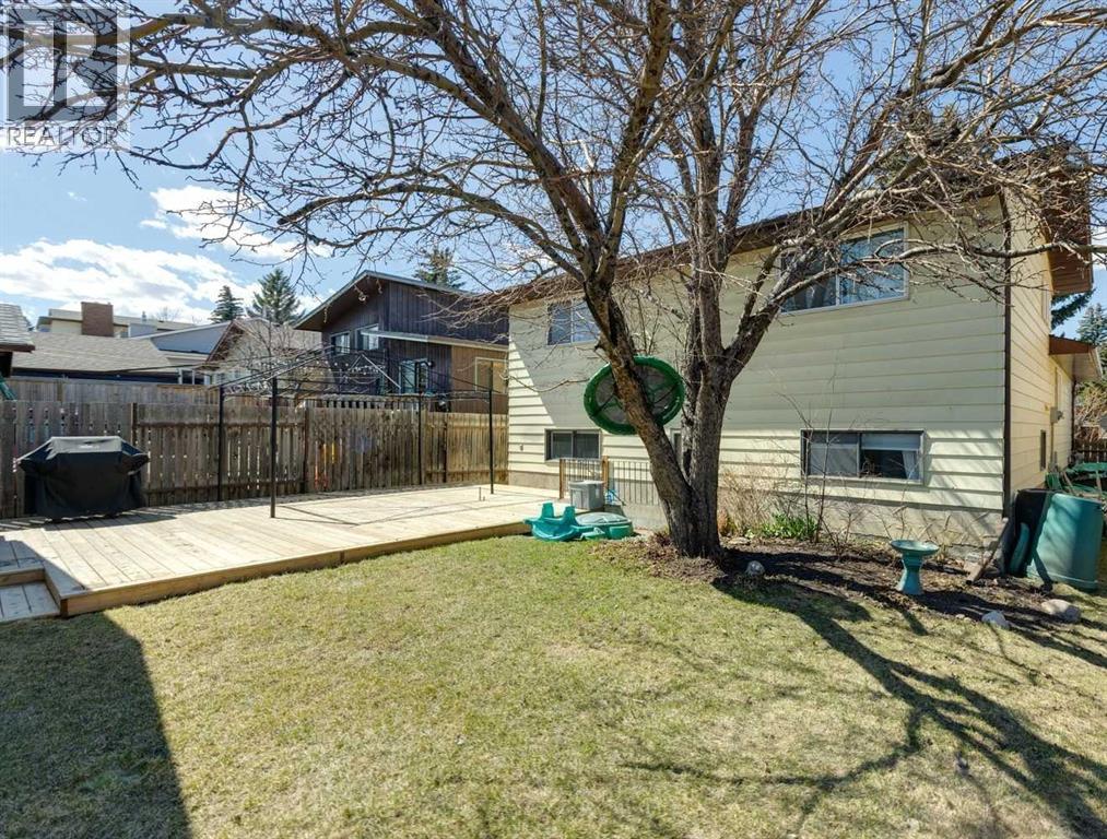52 Beddington Circle, Calgary, Alberta  T3K 1K6 - Photo 40 - A2304228