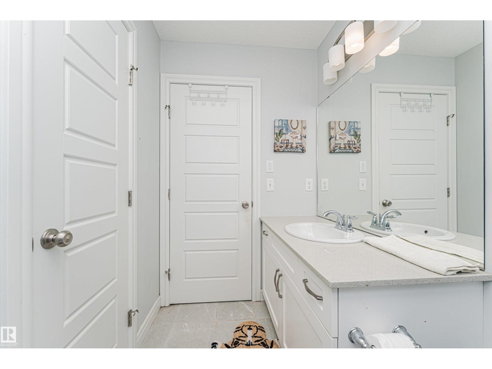 2051 Graydon Hill Cr SW, Edmonton, Alberta  T6W 4C5 - Photo 43 - E4484225