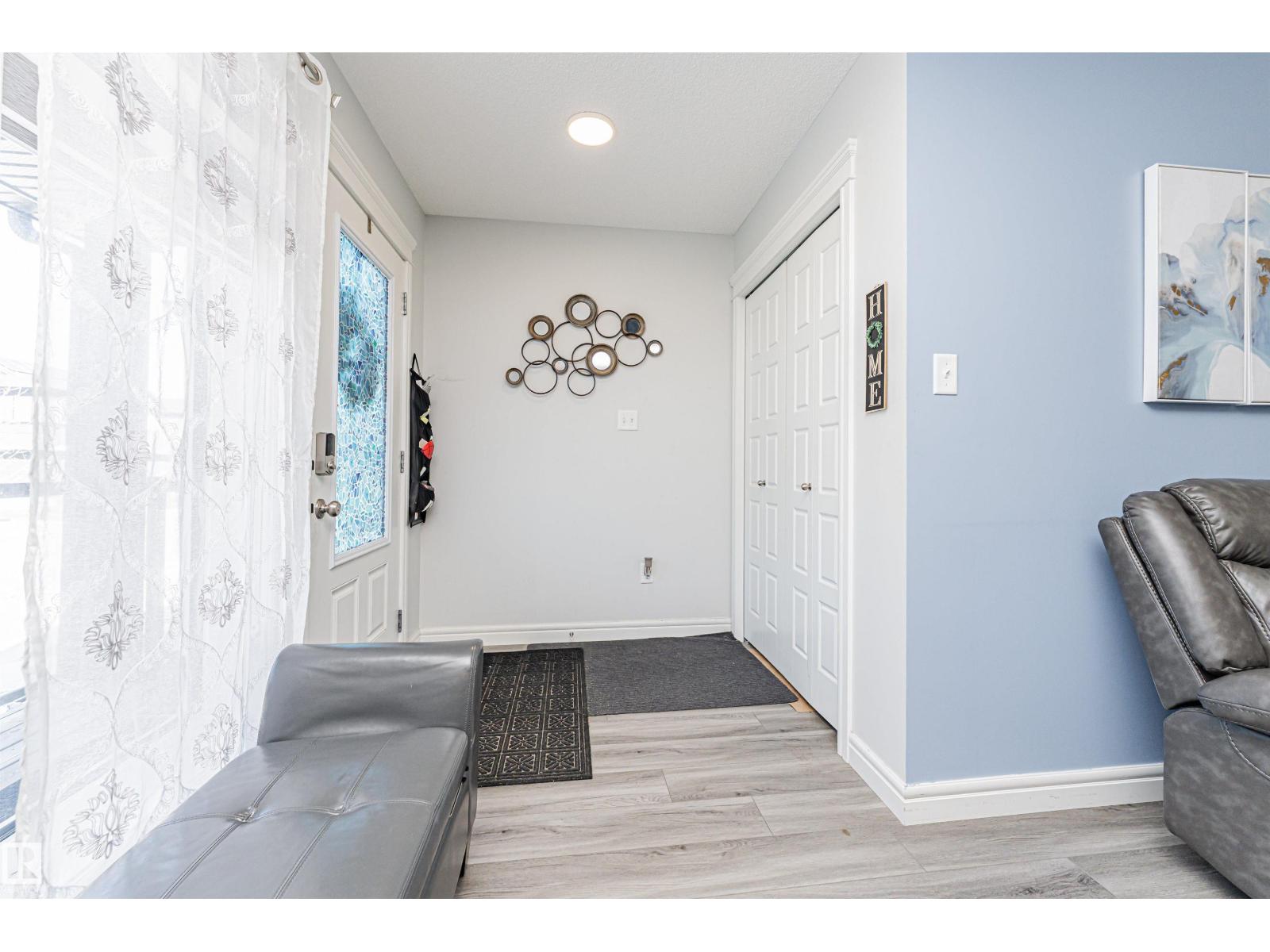 2051 Graydon Hill Cr SW, Edmonton, Alberta  T6W 4C5 - Photo 5 - E4484225