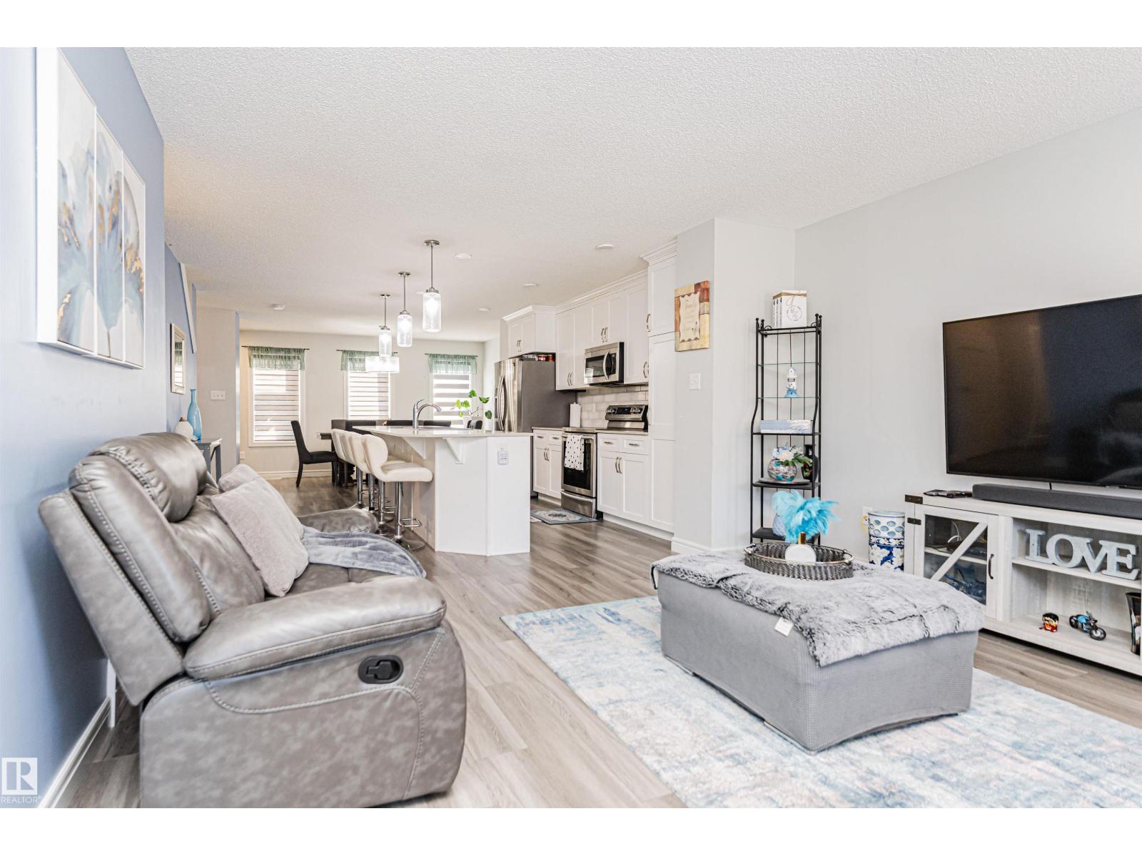 2051 Graydon Hill Cr SW, Edmonton, Alberta  T6W 4C5 - Photo 6 - E4484225