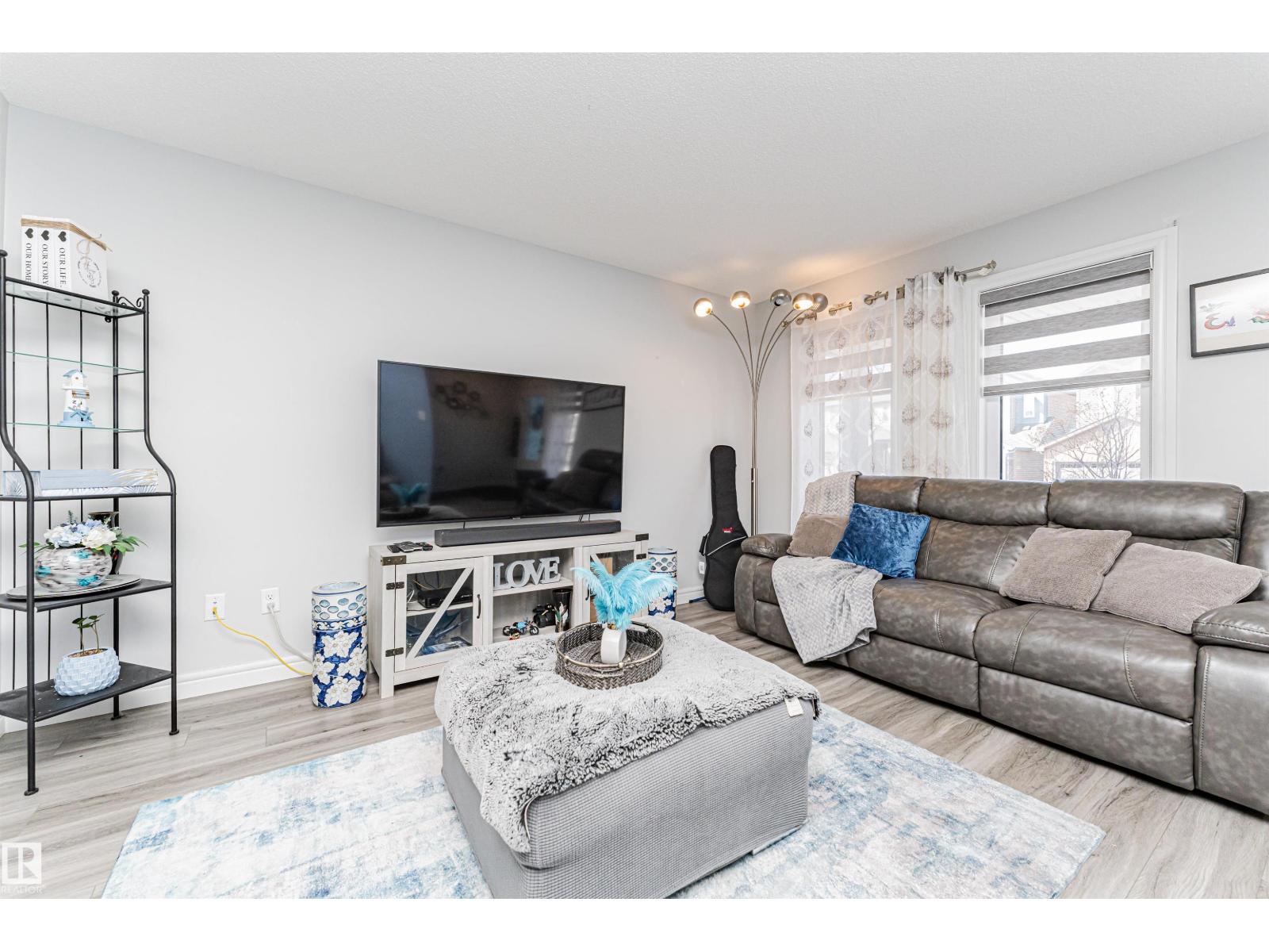 2051 Graydon Hill Cr SW, Edmonton, Alberta  T6W 4C5 - Photo 8 - E4484225